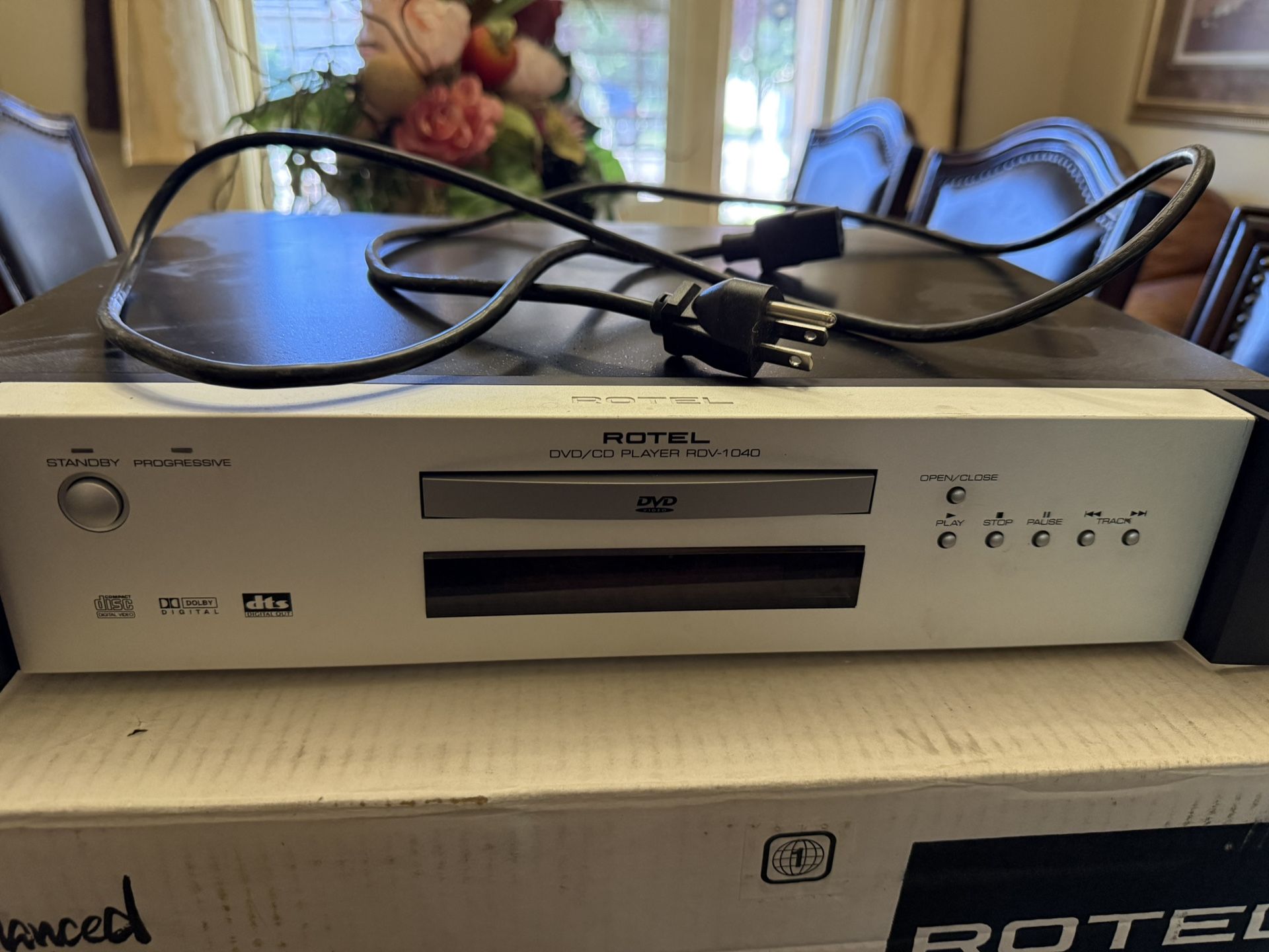 Rotel Rdv 1040 Cd Player