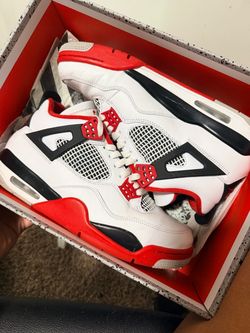 Air Jordan 4 Retro Fire Red Sneakers