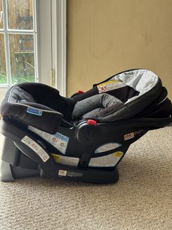 Graco Click Connect Infant Car Seat