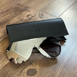 Quay Australia Unisex SHOWBIZ CHROME 60mm Shield Sunglasses LTD EDITION