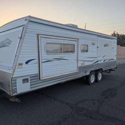 26 Ft Wander Travel Trailer 