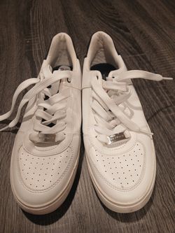 Tommy Hilfiger Shoes $10 