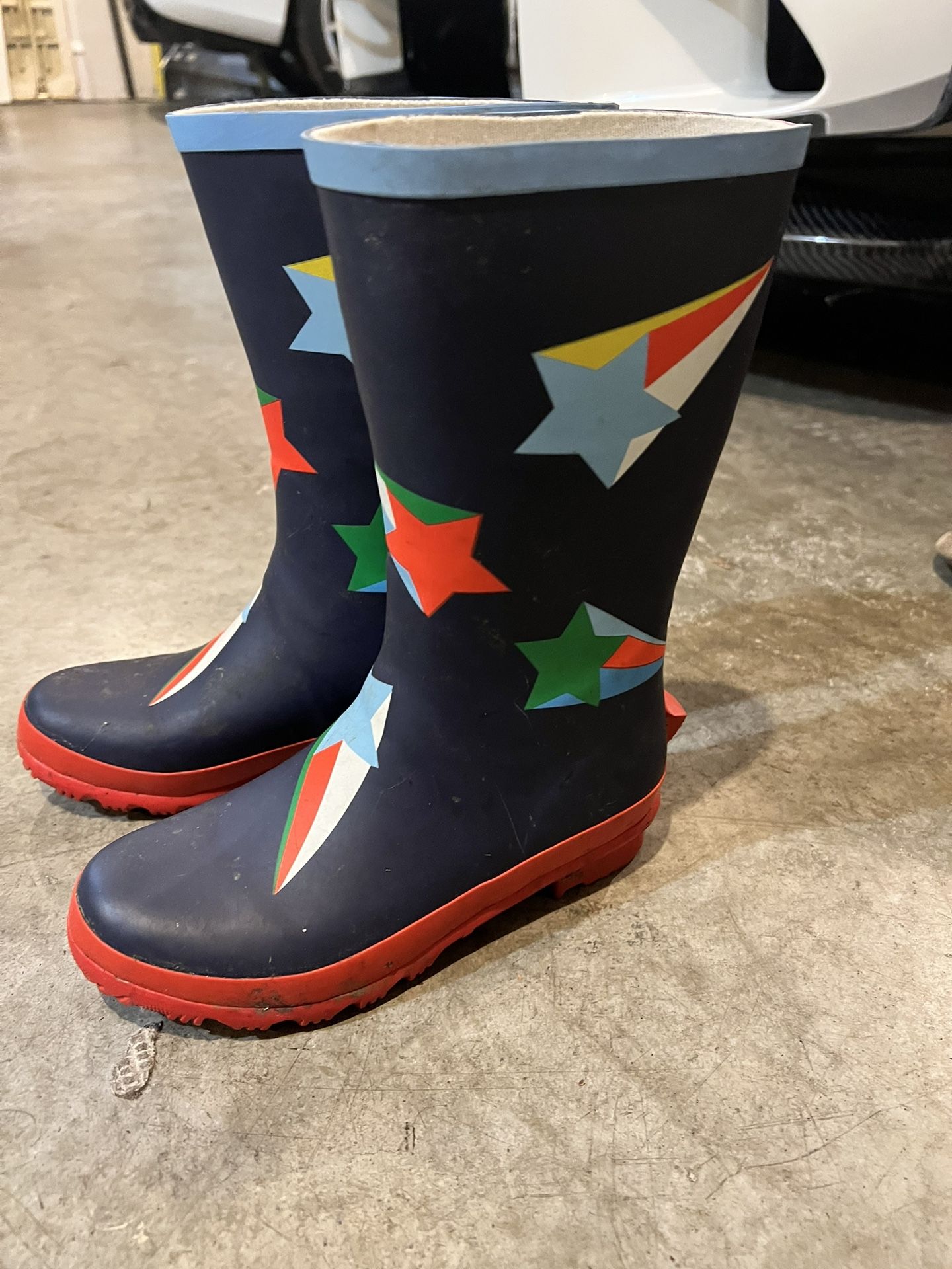 Biden Rain Boots Size 2