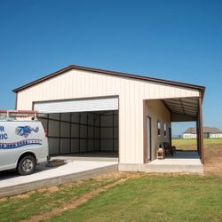 Metal Building with lean