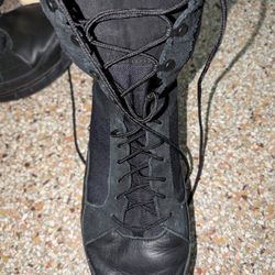Oakley Brand Boots