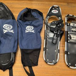 REDFEATHER SNOW SHOES!! (TWO SETS W/bags)