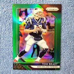 Tom Brady 2018 Green Refractor Prizm Panini No. 69 New England Patriots 