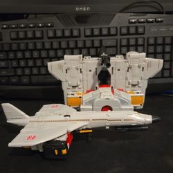 Hasbro Transformers Age of the Primes Commander Class Aerialbot Silverbolt+slingshot+airraid(PICK UP ONLY)