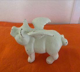 Paperweight  Style 4” Small Cast Iron Flying Pig Statue Figurine Shelf Art Creature