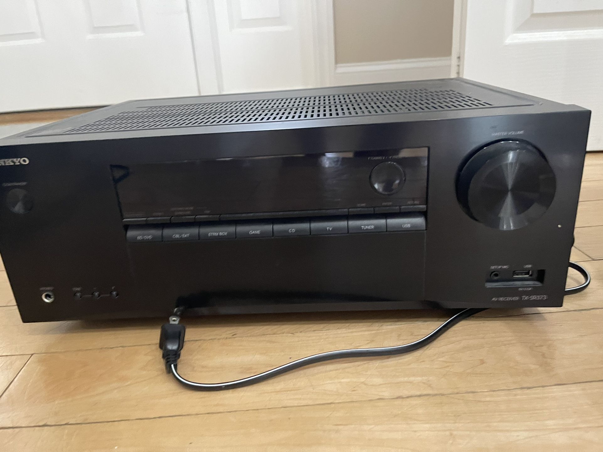 Onkyo 5.2 Reciever With Bluetooth TX-sr373