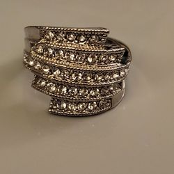 SILVER RING WITH GEMSTONES