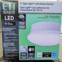 LED 7" Spin Light With Motion Sensor 