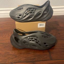 Yeezy Foam Rnnr Onyx Size 12