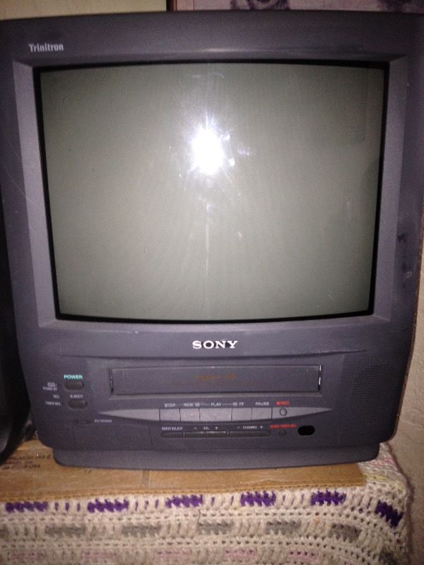 SONY TRINITRON TV VHS COMBO