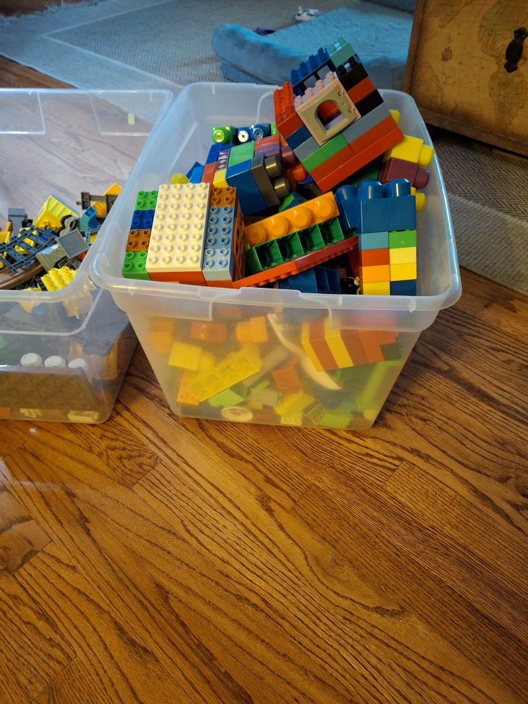 One Full Tub Of Duplos & A Duplo Train Set