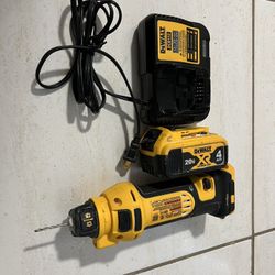 DEWALT Cordless Cut Out Tool