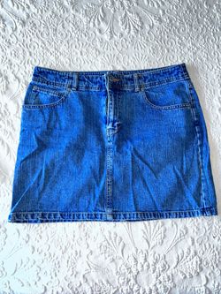 Early 2000s GAP Factory Denim Mini Skirt – Size 10