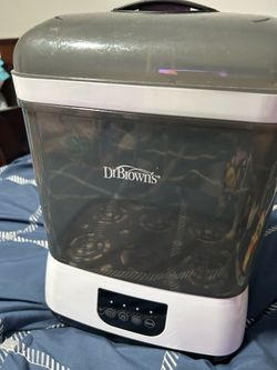Bottle sterilizer and dryer