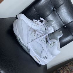 Air Jordan metallic 5