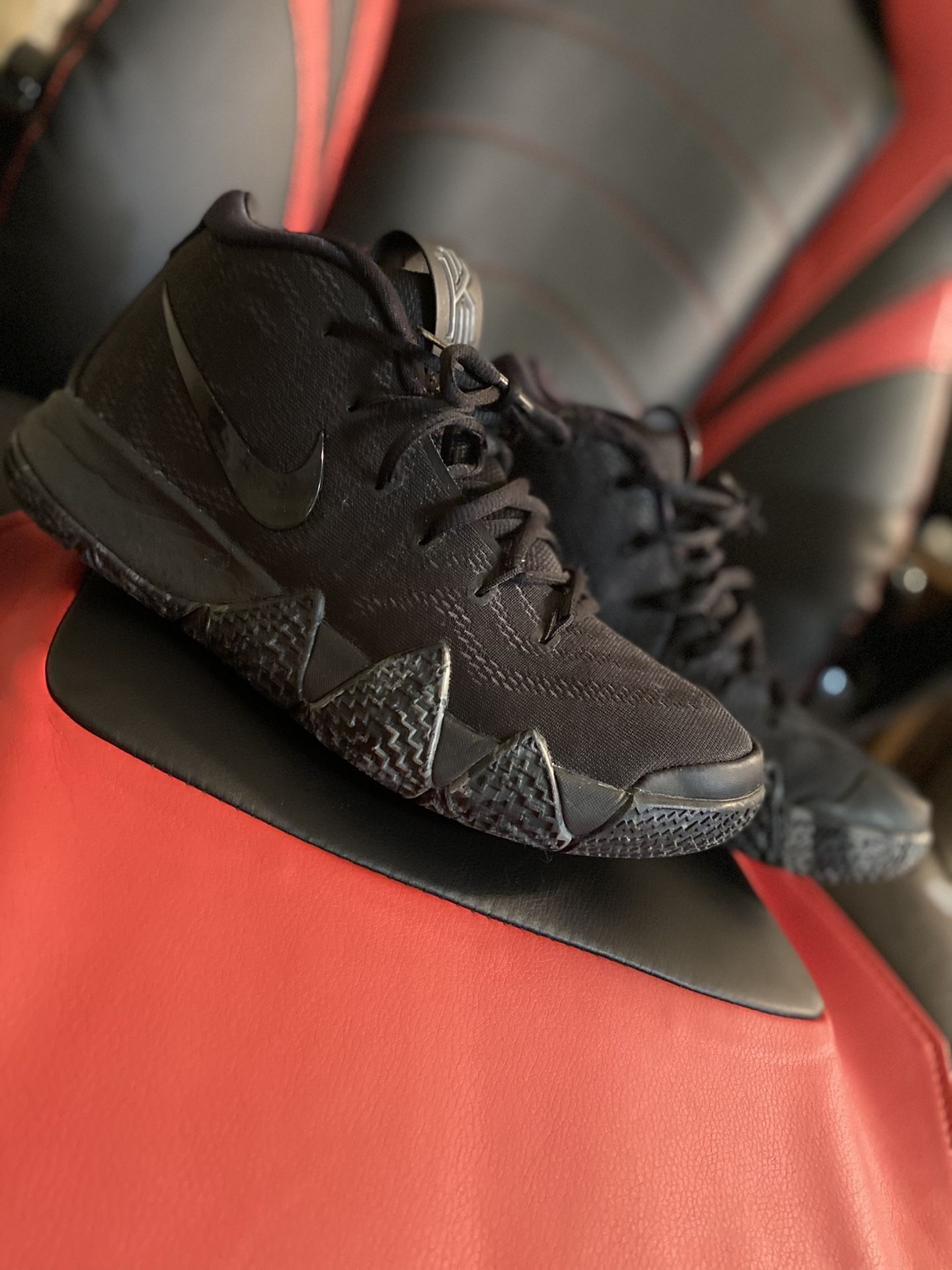 Disha Kyrie Blackout Kyrie Youth Sales