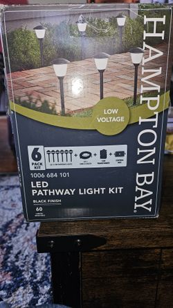 Hampton Bay LED Pathway Light Kit