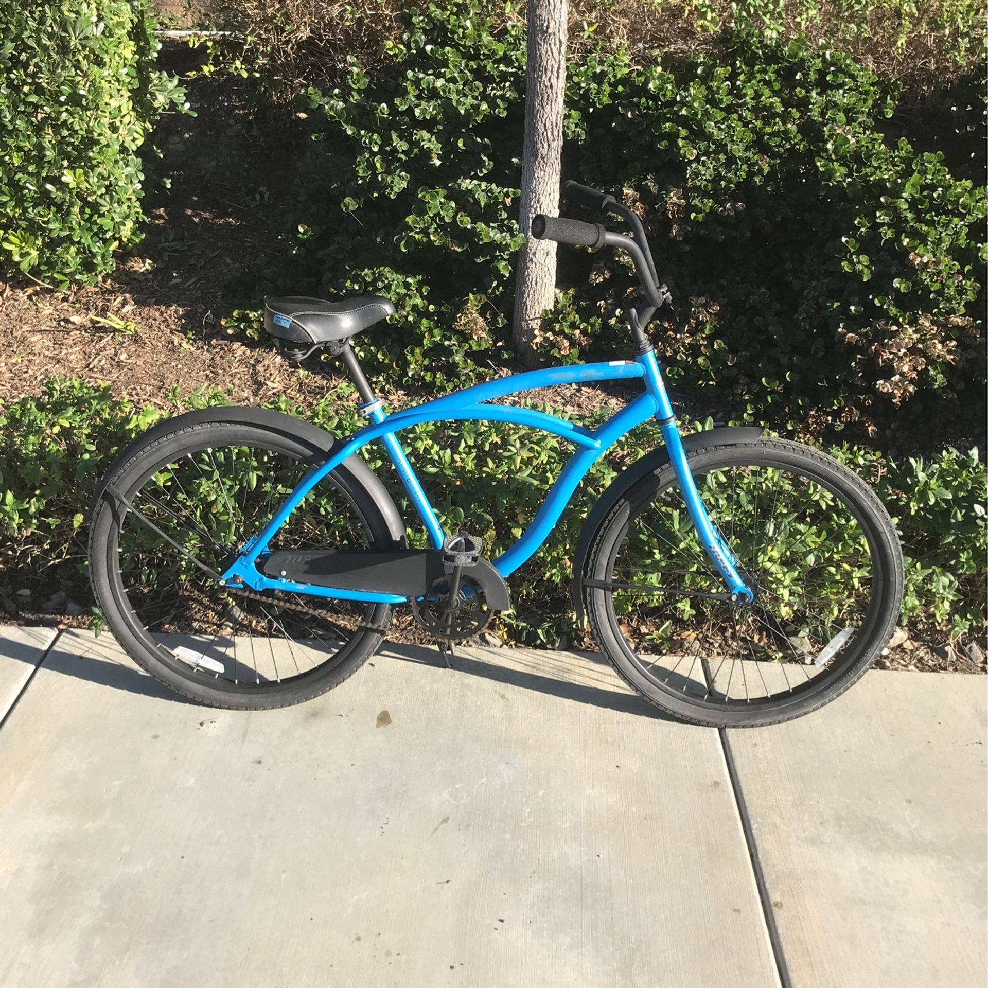 26” Huffy Cranbrook Men’s Blue and Black Beach Cruiser