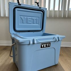 YETI Roadie 20 Cooler