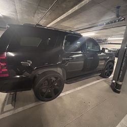 **REDUCED** 2008 CHEVY TAHOE!!!