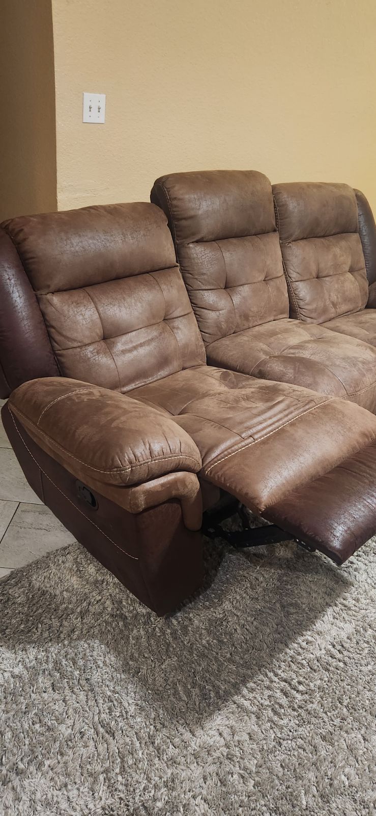 Reclining Sofa