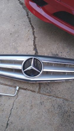 Mercedes Benz grill