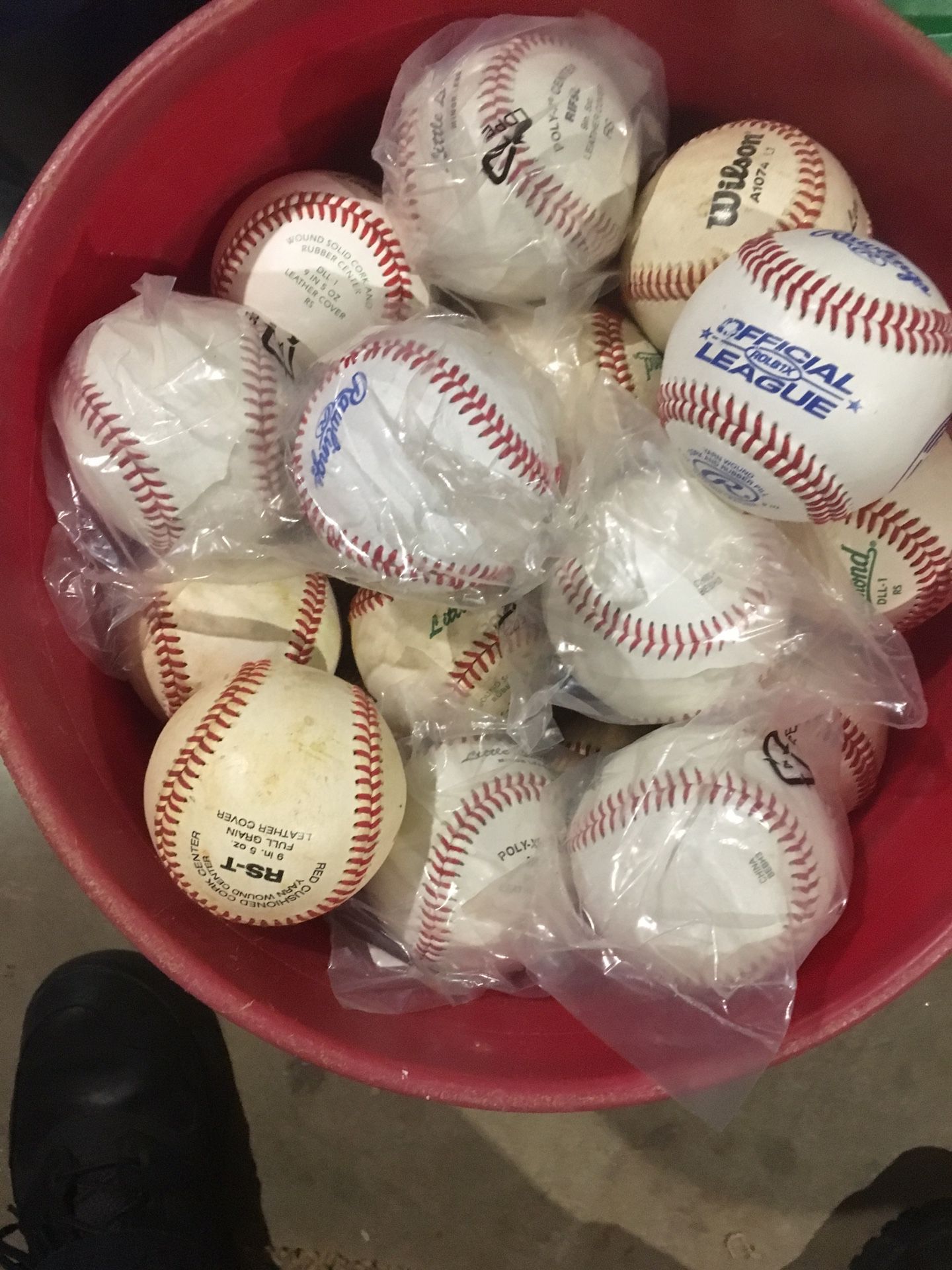 Balls bucket baseball practice batting