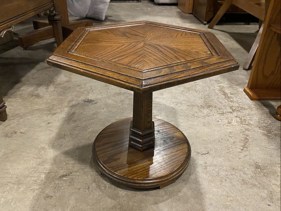 MERSMAN Petite Vintage Pedestal Side Table
