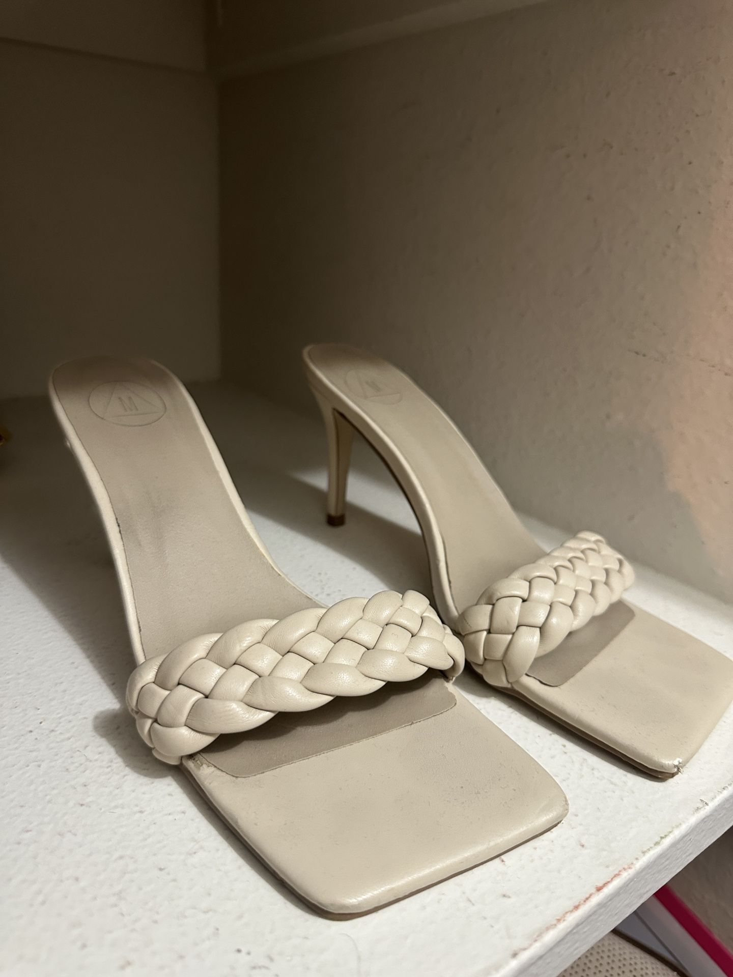 Ivory Heel