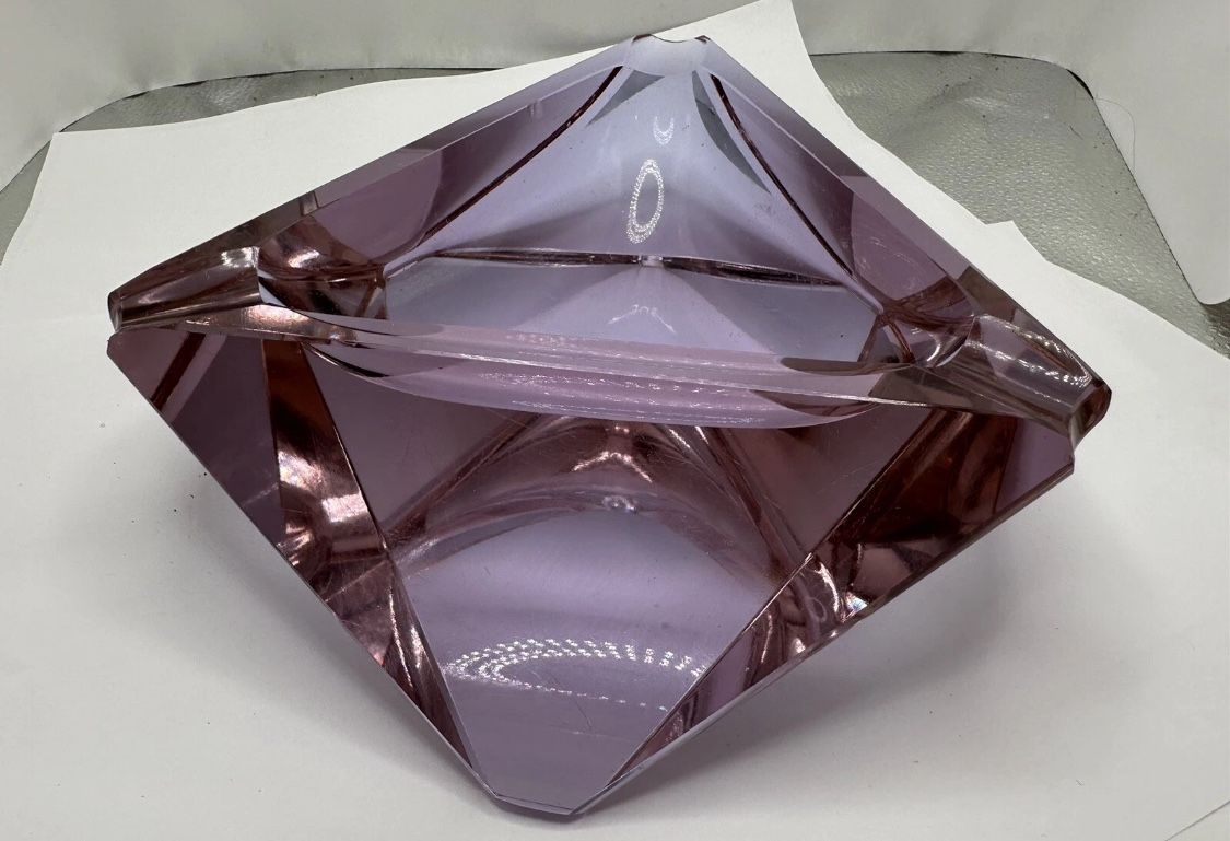 Neodymium Ashtray Purple Glass Alexandrite