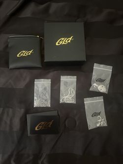 GLD Chains And Pendants