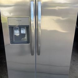 Refrigerator Frigidaire 