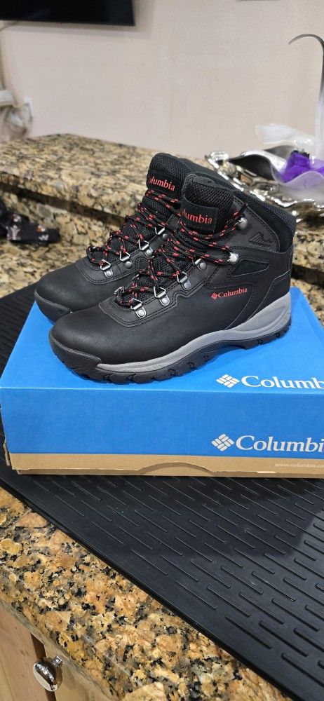 Columbia Women's Boots