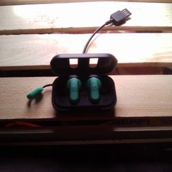 Skull Candy Earphones Bluetooth