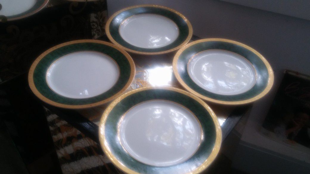 Noritake Crestwood Gold Collection