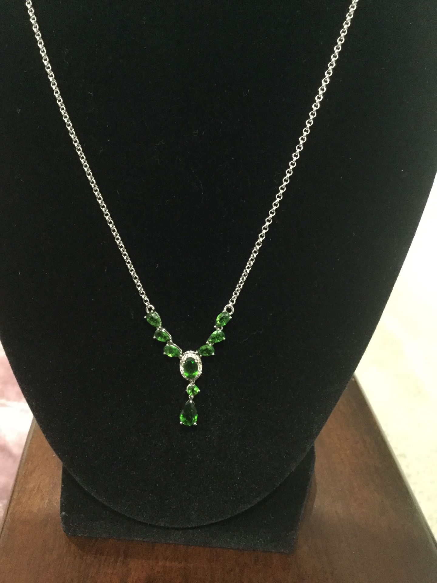 Chrome diopside necklace 925 silver size 18” long +2”extension (genuine stones)