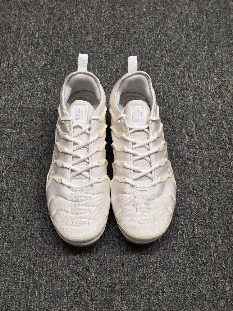 Nike Men's Air VaporMax Plus Triple White Shoes Sneakers Size 10.5 924453-100