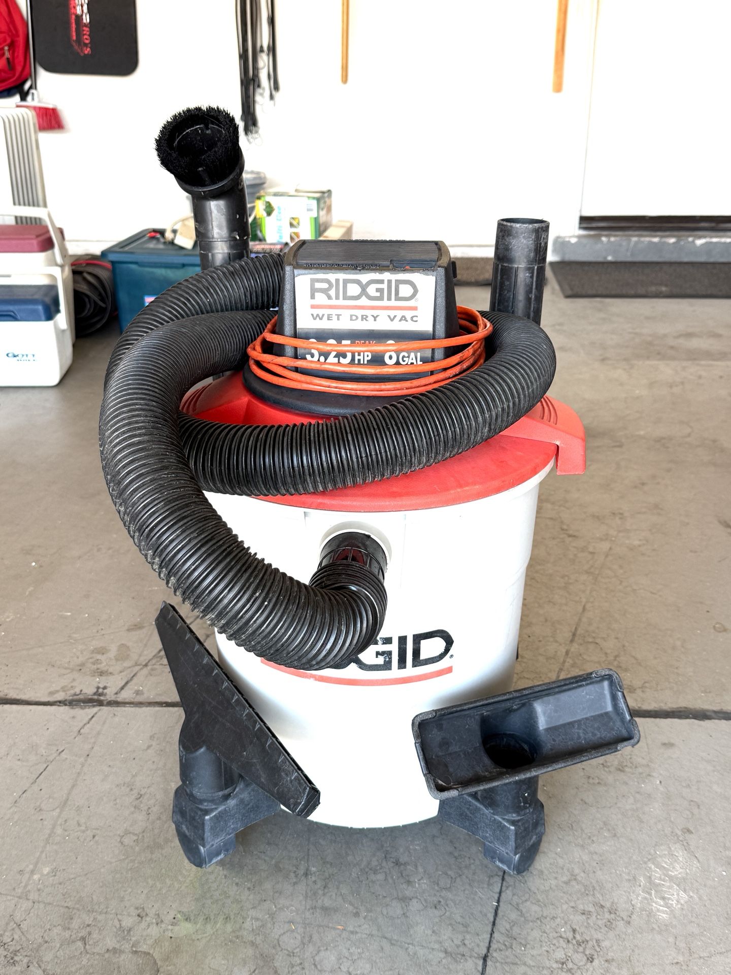 Ridgid Wet/dry Shop Vac 8 Gallon 