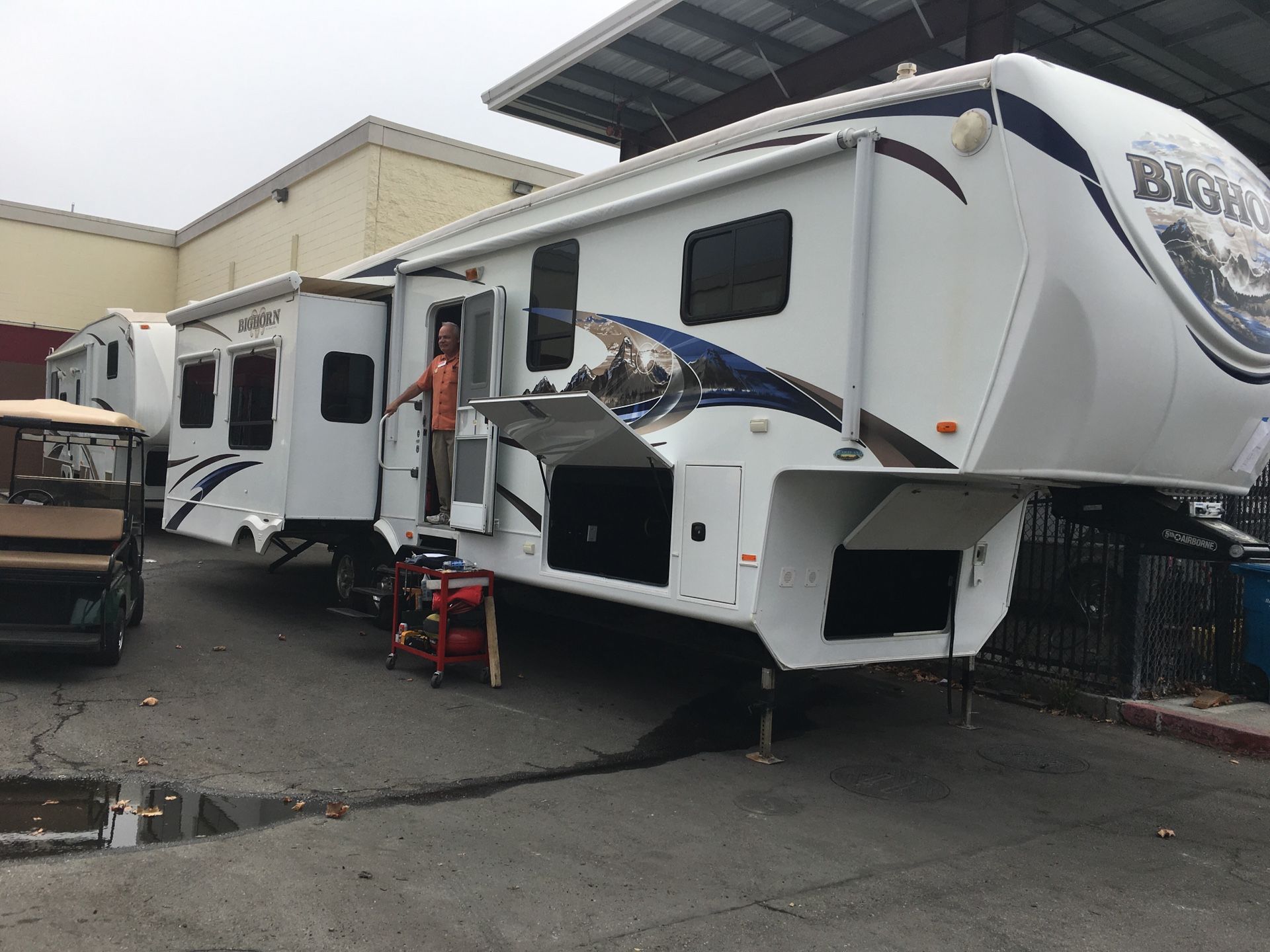 2011 Heartland Bighorn 5th Wheel 36ft