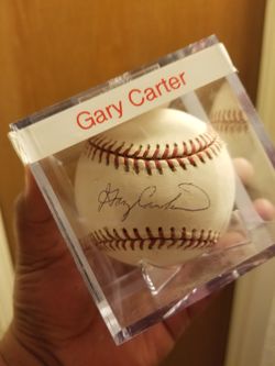 Gary Carter autographed baseball