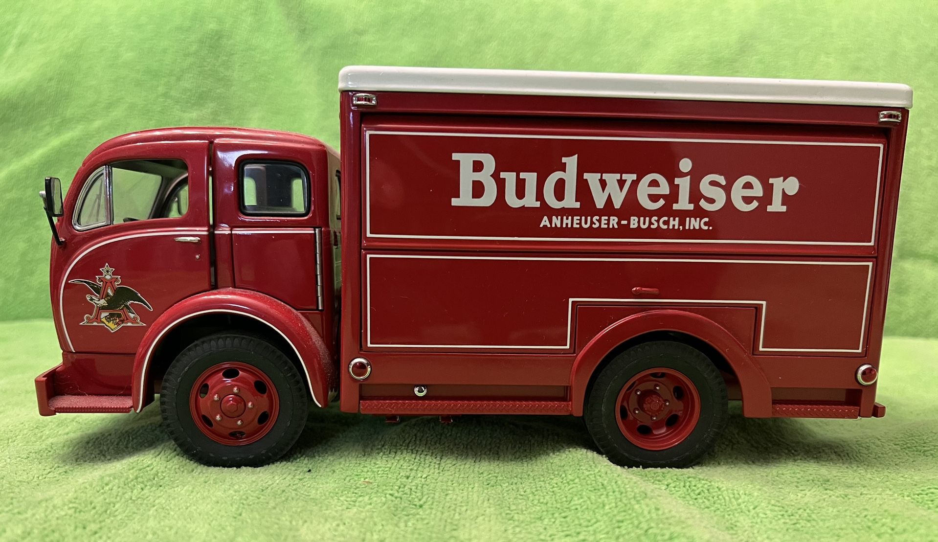 Vintage Danbury Mint 1955 Diecast Budweiser Delivery Truck for