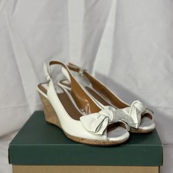 Clarks Bendables White Leather Fiddle Bow Flats — Women’s 7.5