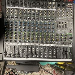 Mackie Profx16v2 Mixer