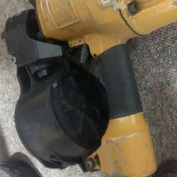Roofing Nailer 