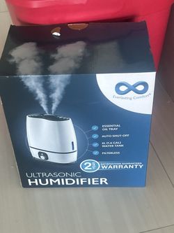 ULTRASONIC HUMIDIFIER Originally $60