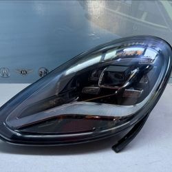 2027-2023 PORSCHE PANAMERA LEFT LED HEADLIGHT 